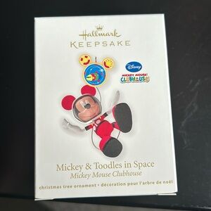 Skating Side by Side